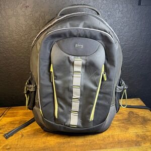 Solo Storm‎ 16" Backpack Classic Laptop Bag Gray Green 12.5 in 19.75 in 31 in